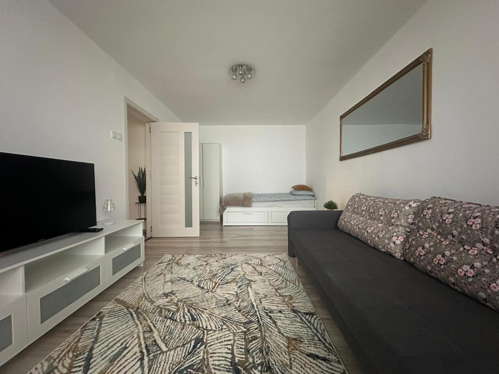Apartament 2 Cam Cetate 알바루리아 외부 사진